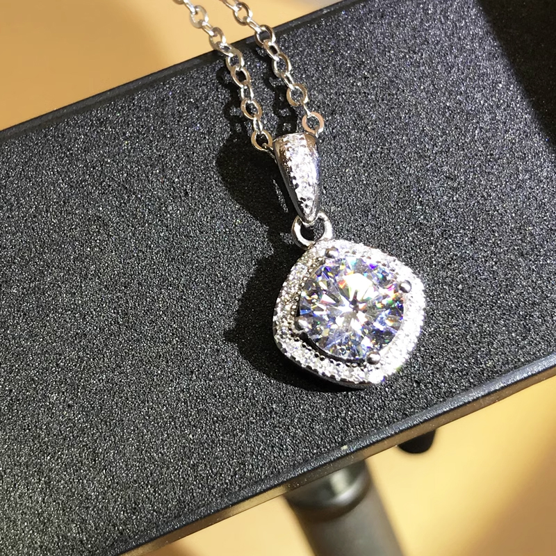 Silver 925 6 prong Moissanite  - Vs Smartwatch recensione e prezzo